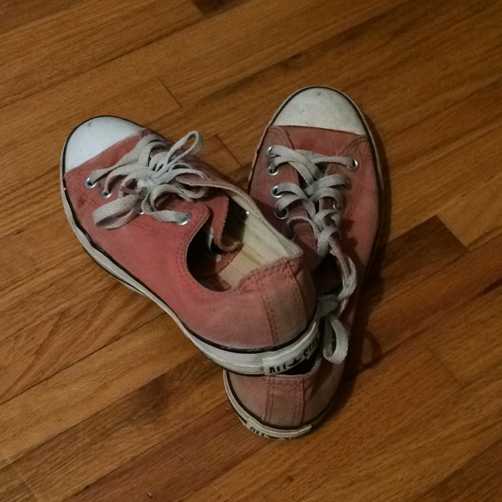 CONVERSE pink well loved